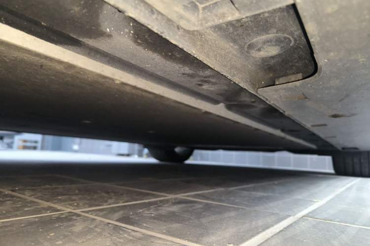 Used IM L6 2024 Max Enhanced Performance Edition Chassis Front Left