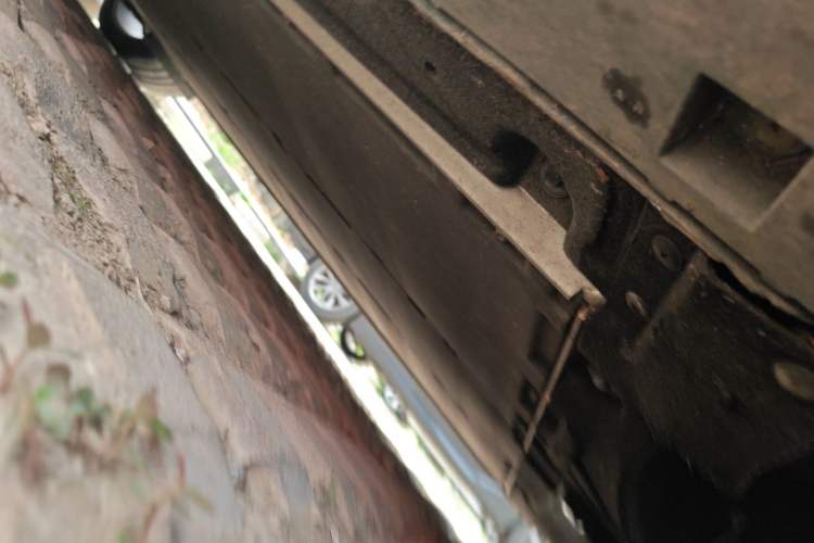 Used IM L6 2024 Max Extended-Range Version Chassis Front Right