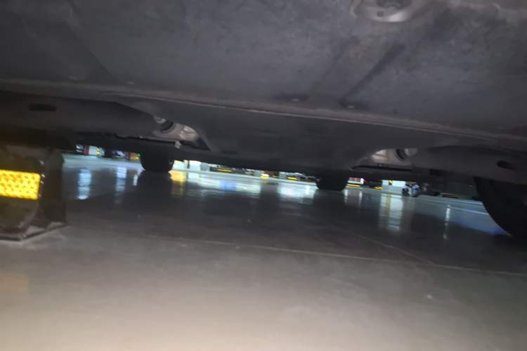 Used IM L6 2024 Max Standard Edition Chassis Rear