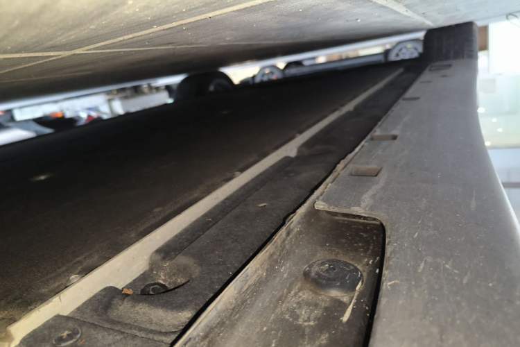 Used IM L6 2024 Max Enhanced Performance Edition Chassis Rear Left