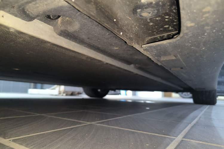 Used IM L6 2024 Max Enhanced Performance Edition Chassis Rear Right