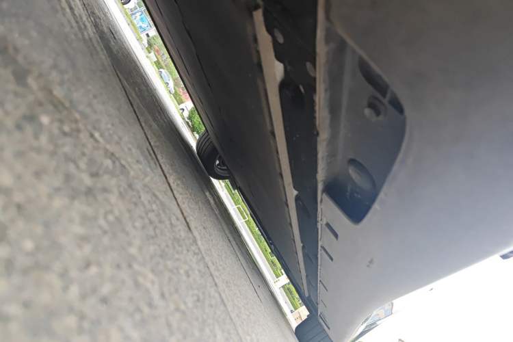 Used IM L6 2024 Max Enhanced Performance Edition Chassis Rear Right