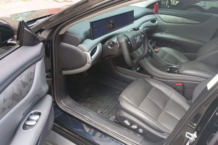 Used IM L6 2024 Max Standard Edition Driver Seat