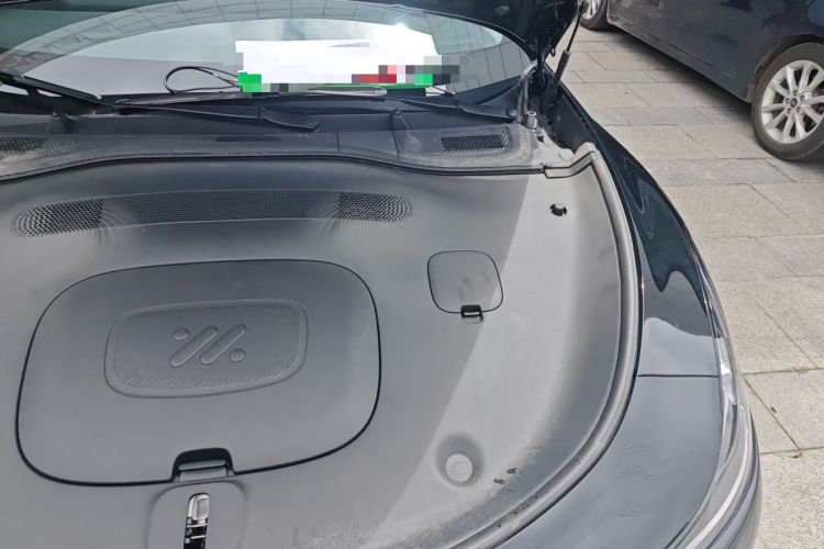 Used IM L6 2024 Max Enhanced Performance Edition Engine Bay Left