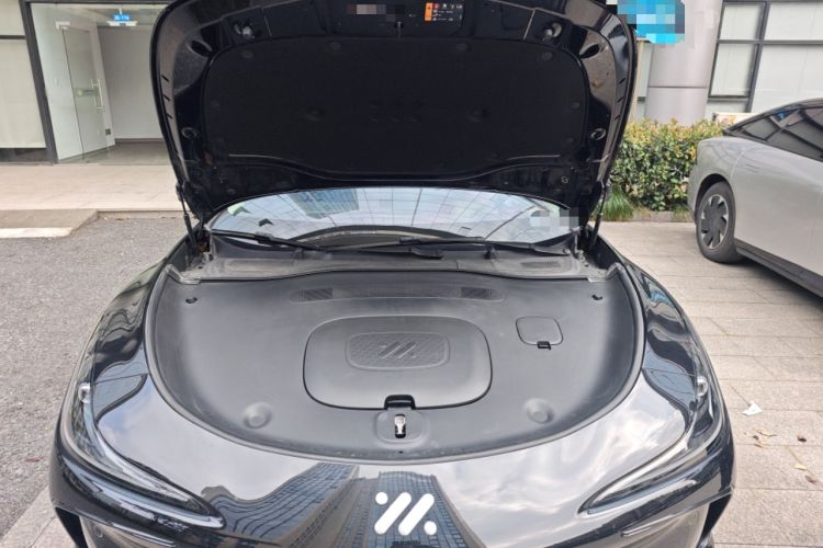 Used IM L6 2024 Max Long-Range Version Engine Bay