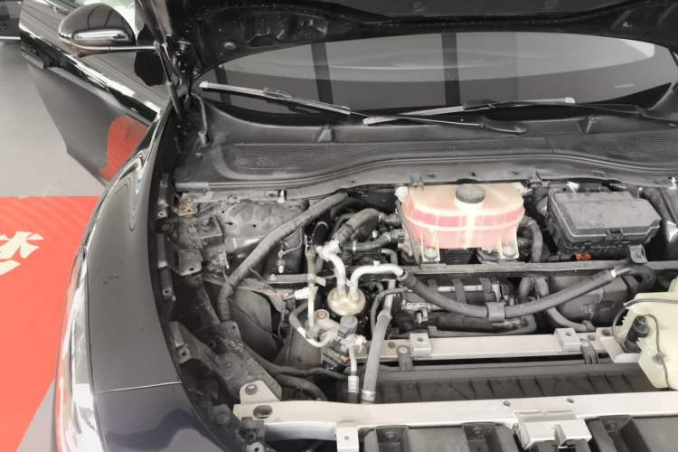 Used IM L6 2024 Max Enhanced Performance Edition Engine Bay Right
