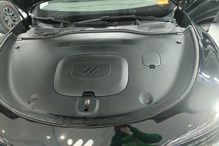Used IM L6 2024 Max Enhanced Performance Edition Engine Bay