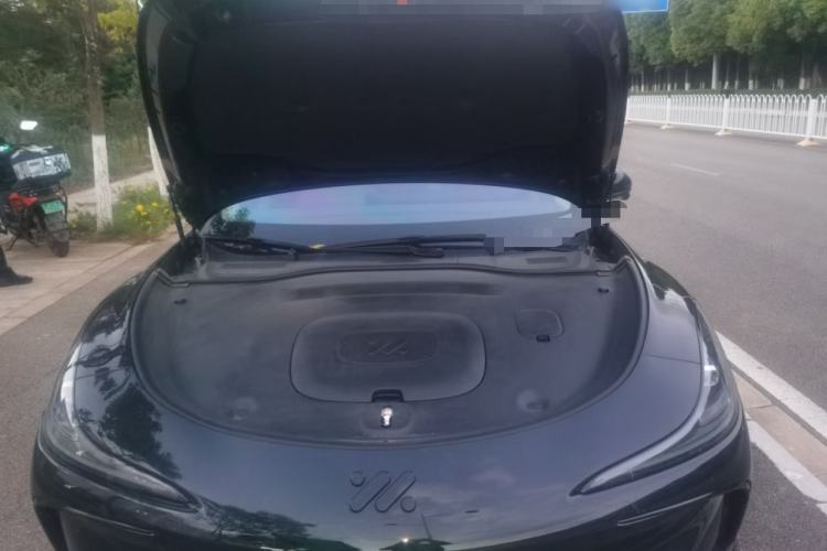 Used IM L6 2024 Max Standard Edition Engine Bay