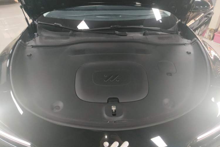 Used IM L6 2024 Max Enhanced Performance Edition Engine Bay