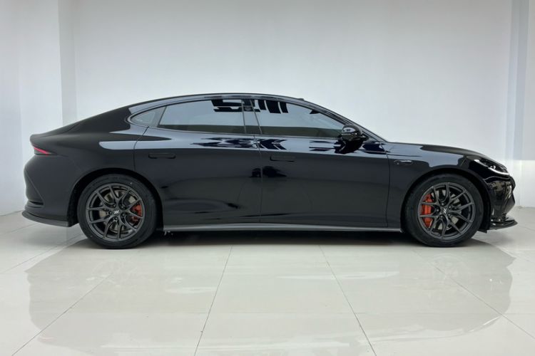 Used IM L6 2024 Max Enhanced Performance Edition Exterior 2