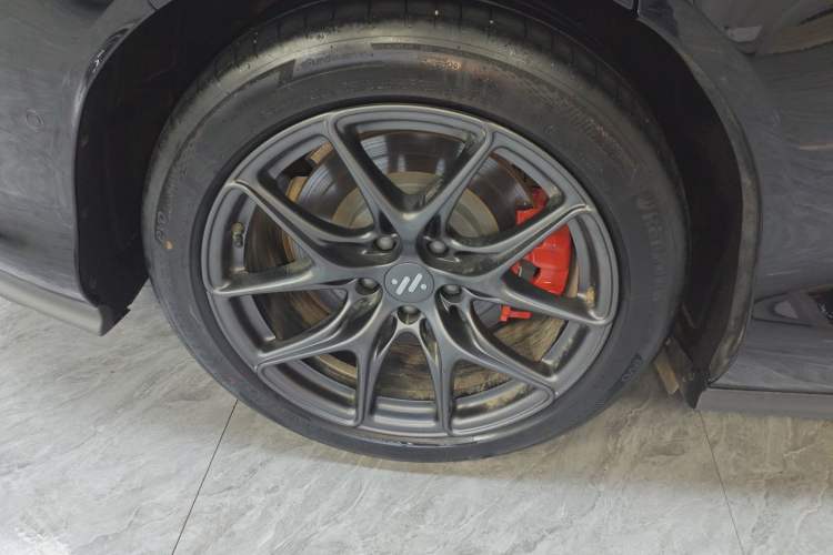 Used IM L6 2024 Max Standard Edition Exterior 4