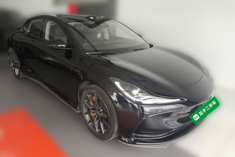 Used IM L6 2024 Max Enhanced Performance Edition Front Right 45 Deg