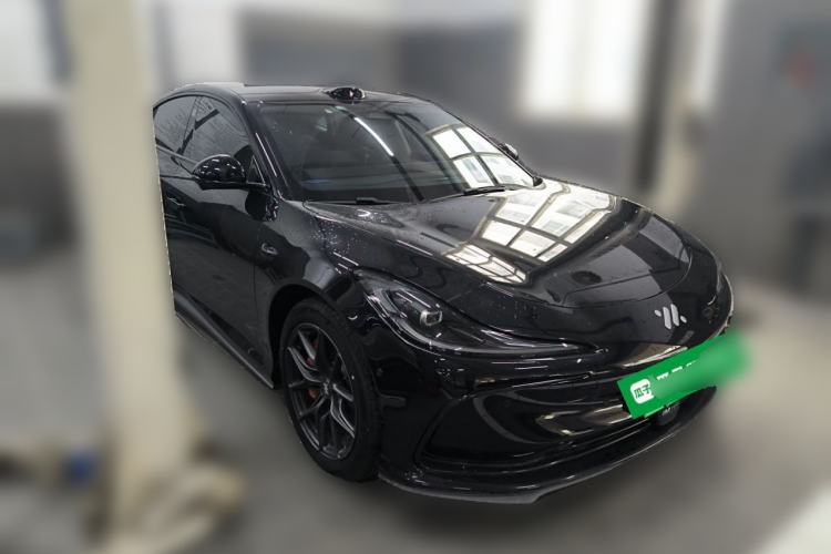Used IM L6 2024 Max Enhanced Performance Edition Front Right 45 Deg