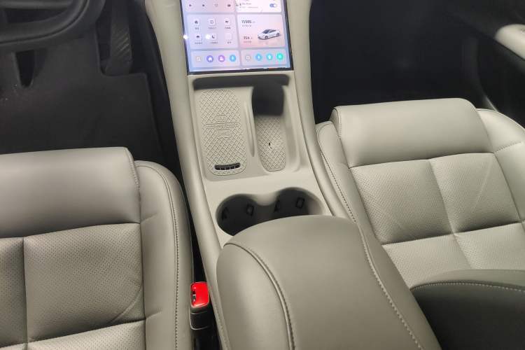 Used IM L6 2024 Max Enhanced Performance Edition Gear Lever