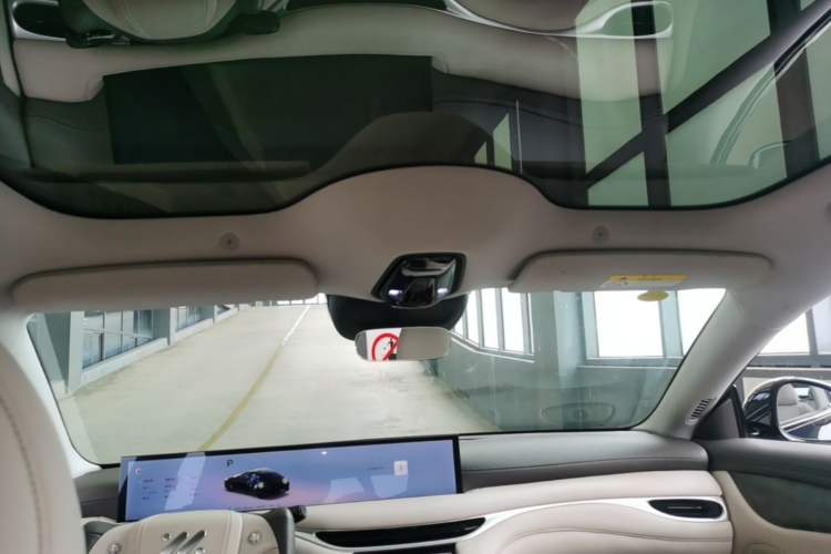 Used IM L6 2024 Max Standard Edition Headliner