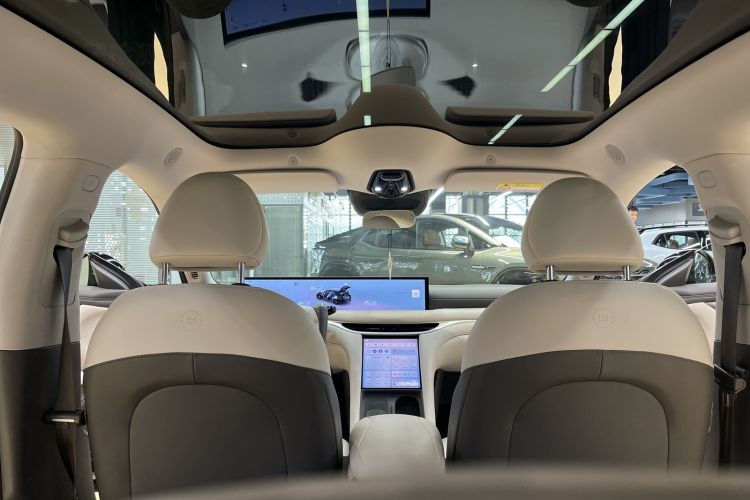 Used IM L6 2024 Max Standard Edition Interior 10