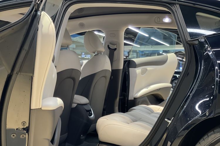 Used IM L6 2024 Max Standard Edition Interior 11