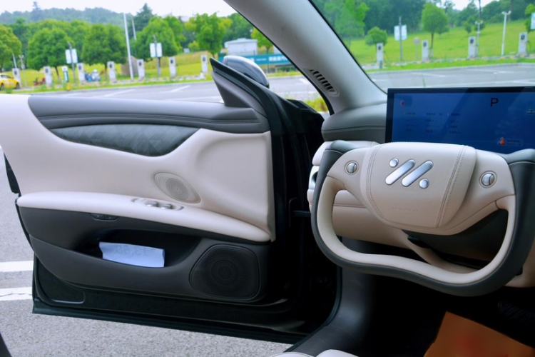 Used IM L6 2024 Max Standard Edition Interior 3