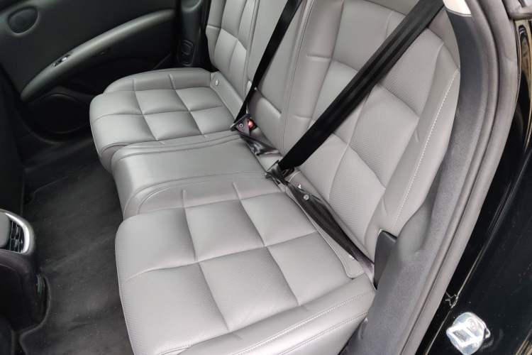 Used IM L6 2024 Max Enhanced Performance Edition Interior 4