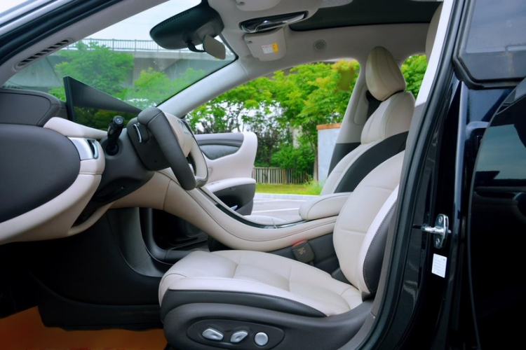 Used IM L6 2024 Max Standard Edition Interior 5