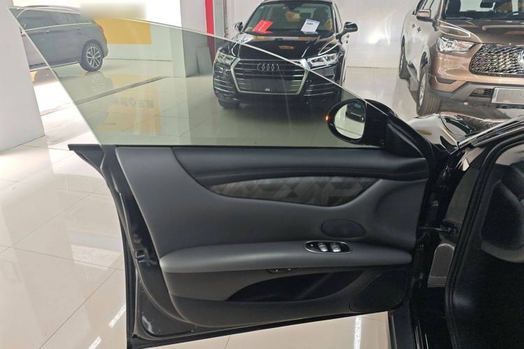 Used IM L6 2024 Max Enhanced Performance Edition Interior 7