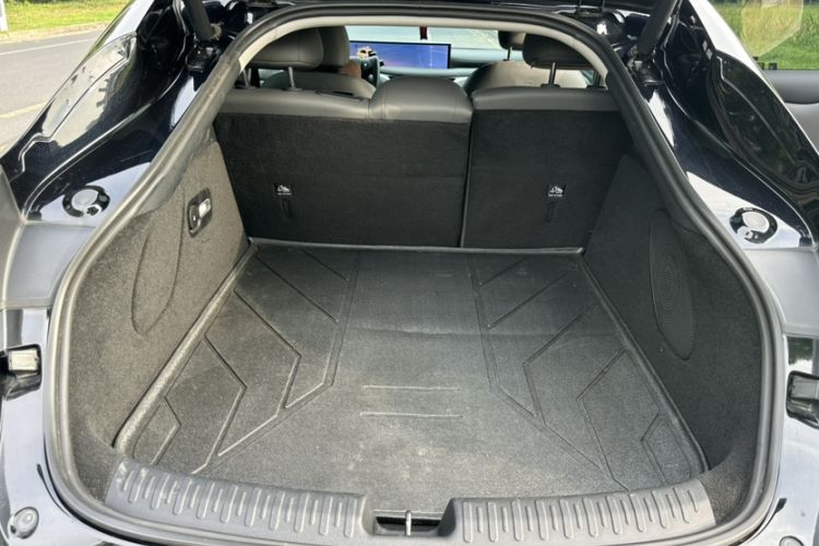 Used IM L6 2024 Max Standard Edition Interior 8