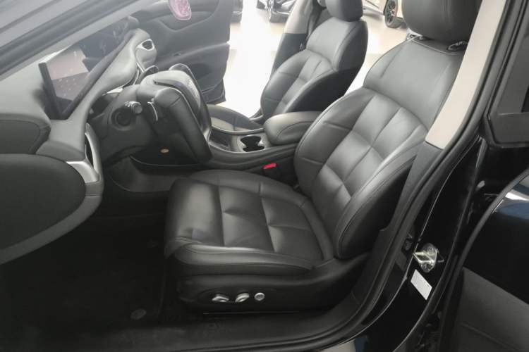 Used IM L6 2024 Max Enhanced Performance Edition Left Front Seat