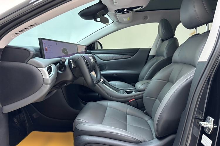 Used IM L6 2024 Max Enhanced Performance Edition Left Front Seat