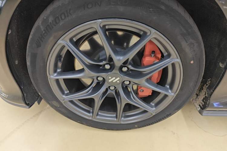 Used IM L6 2024 Max Standard Edition Left Front Wheel Hub