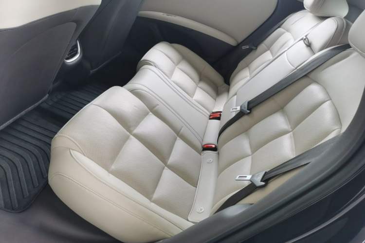 Used IM L6 2024 Max Standard Edition Left Rear Seat