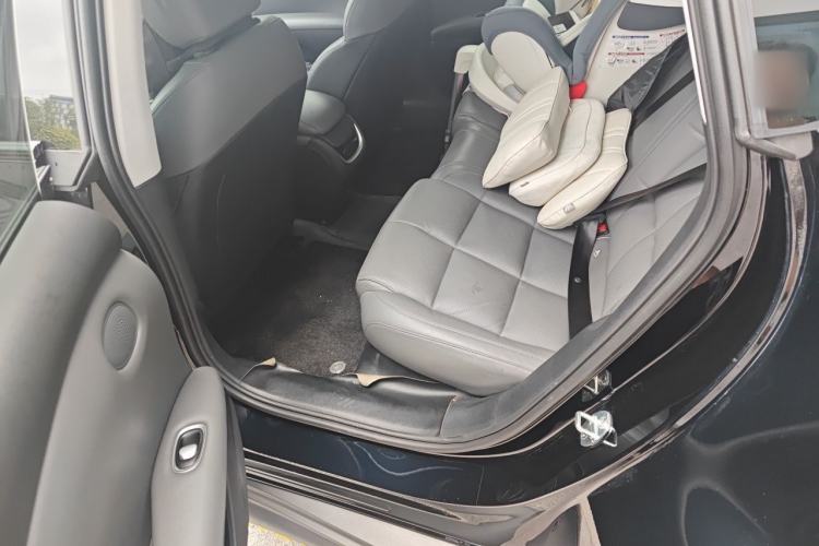 Used IM L6 2024 Max Enhanced Performance Edition Left Rear Seat