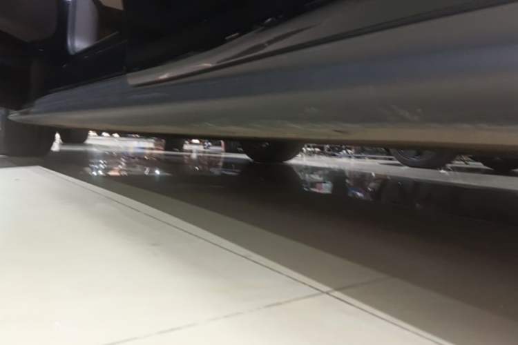 Used IM L6 2024 Max Extended-Range Version Left Side Sill