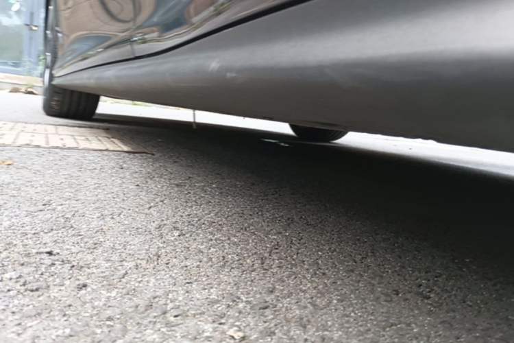 Used IM L6 2024 Max Standard Edition Left Side Sill