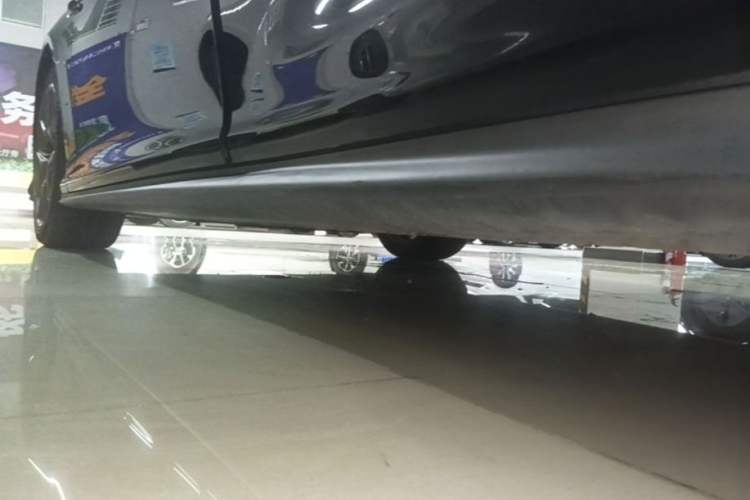 Used IM L6 2024 Max Standard Edition Left Side Sill