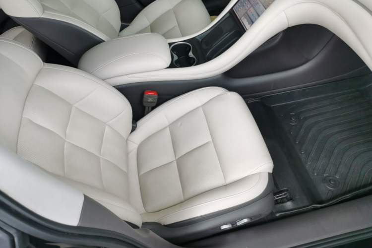 Used IM L6 2024 Max Standard Edition Right Front Seat