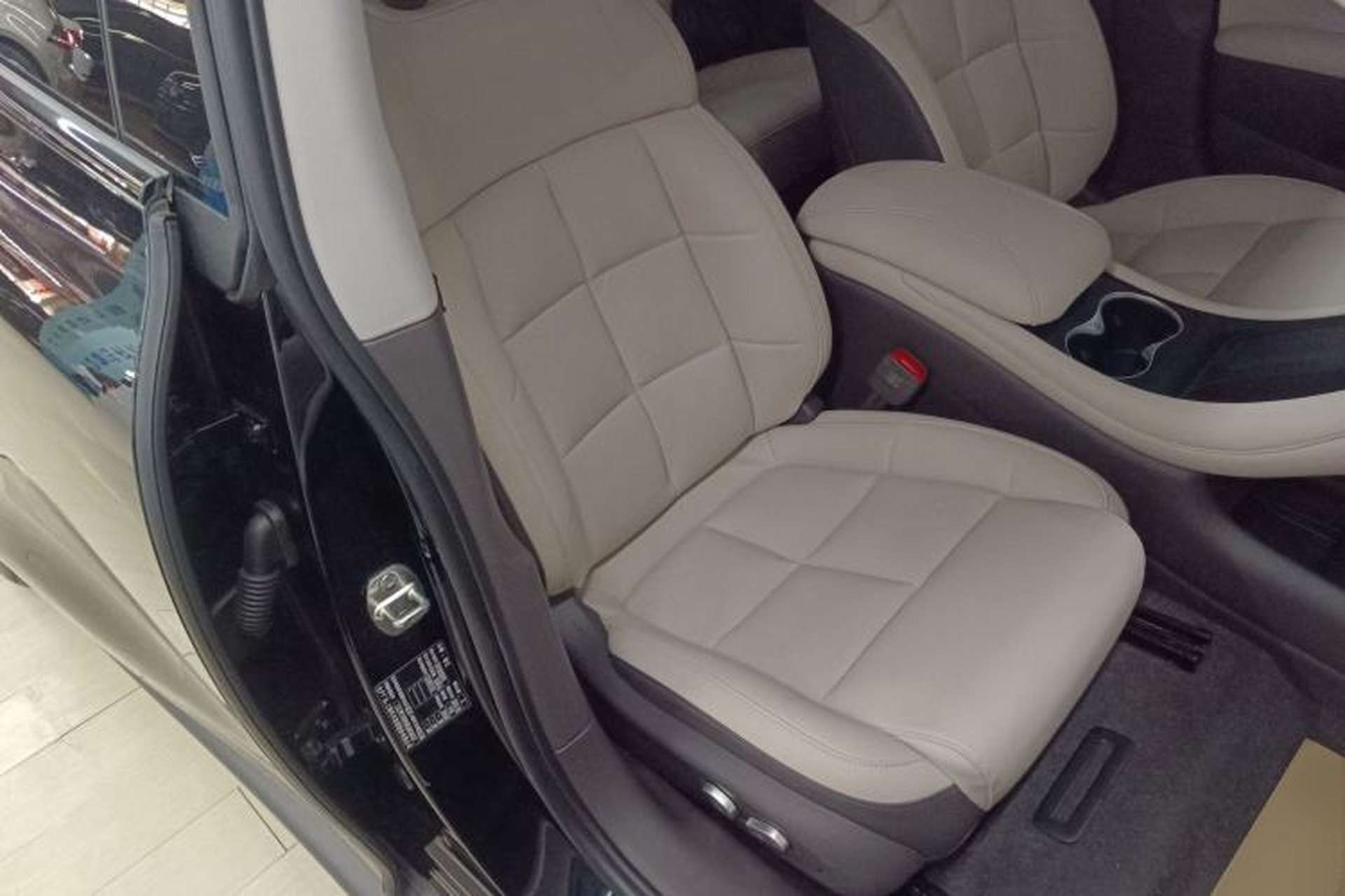 Used IM L6 2024 Max Long-Range Version Right Front Seat
