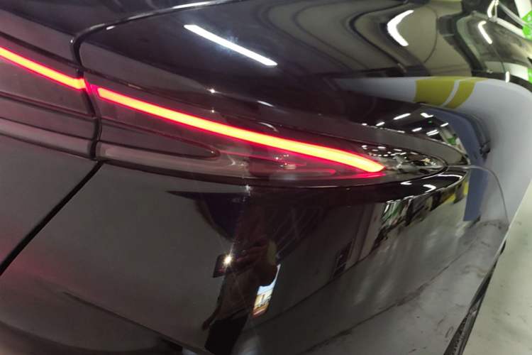 Used IM L6 2024 Max Standard Edition Right Rear Taillight
