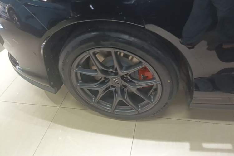 Used IM L6 2024 Max Extended-Range Version Right Rear Wheel Hub
