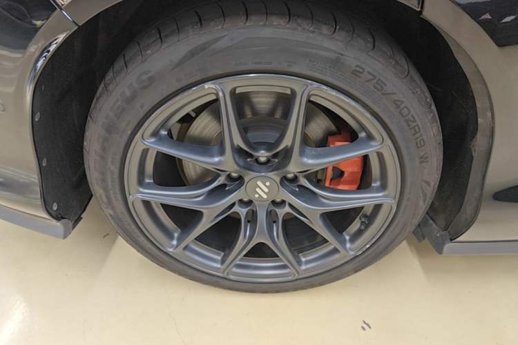 Used IM L6 2024 Max Standard Edition Right Rear Wheel Hub