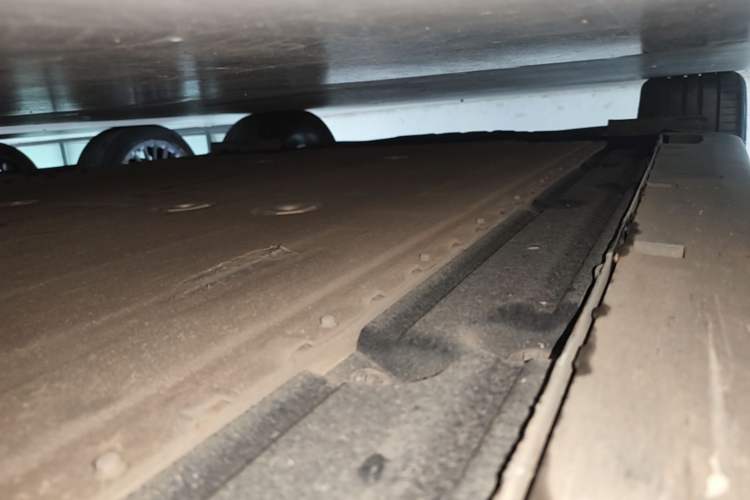 Used IM L6 2024 Max Standard Edition Right Side Sill