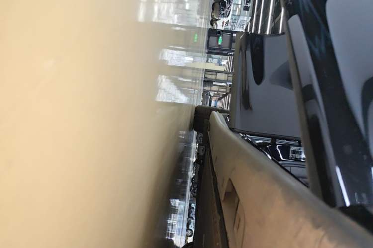 Used IM L6 2024 Max Standard Edition Right Side Sill