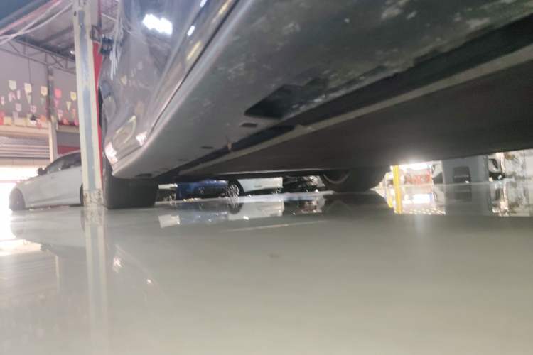 Used IM L6 2024 Max Enhanced Performance Edition Right Side Sill