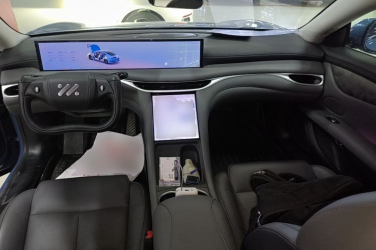Used IM L6 2024 Max Standard Edition Center Console