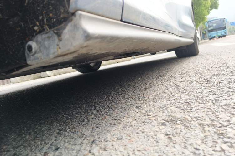 Used IM L6 2024 Max Standard Edition Chassis Front Left