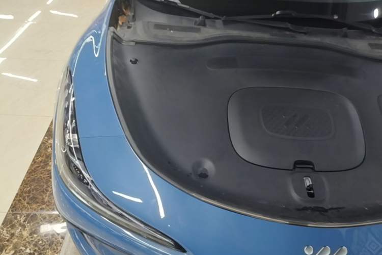 Used IM L6 2024 Max Standard Edition Engine Bay Right
