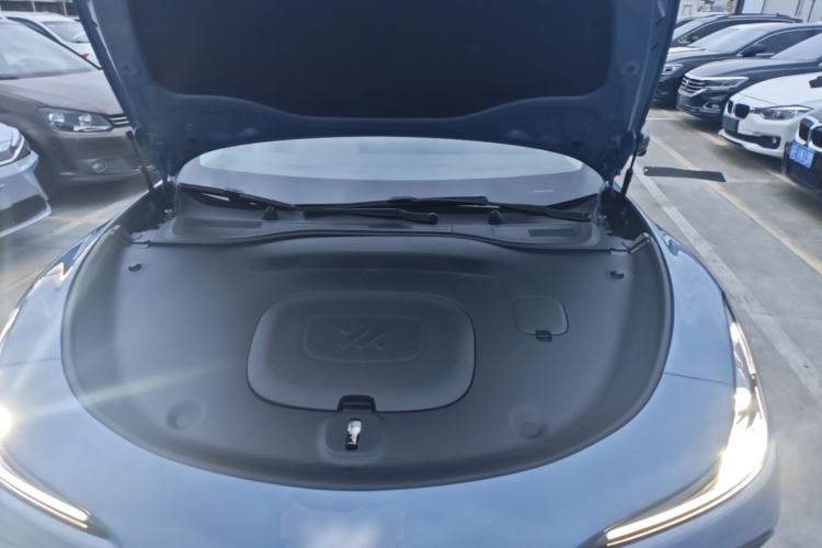 Used IM L6 2024 Max Standard Edition Engine Bay