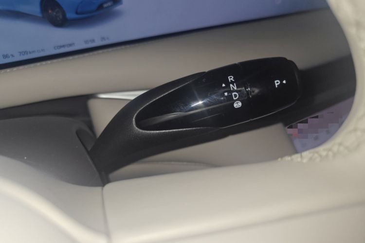 Used IM L6 2024 Max Extended-Range Version Gear Lever