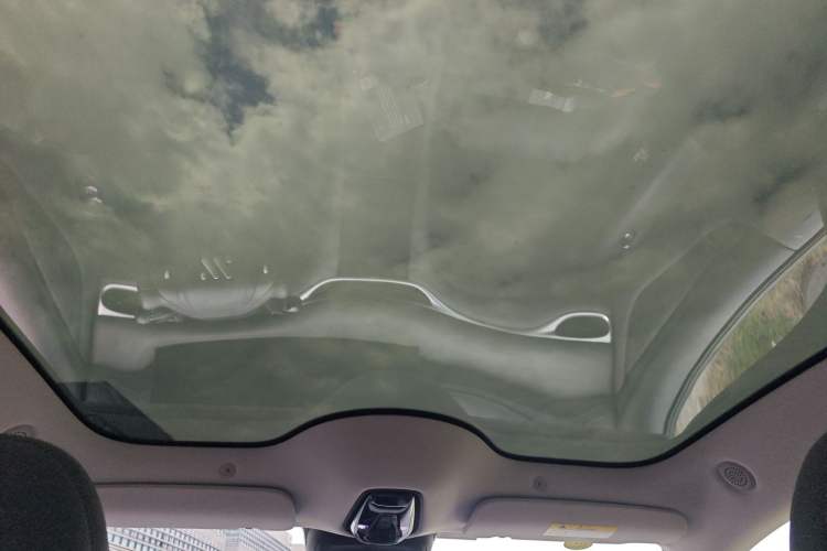 Used IM L6 2024 Max Standard Edition Headliner