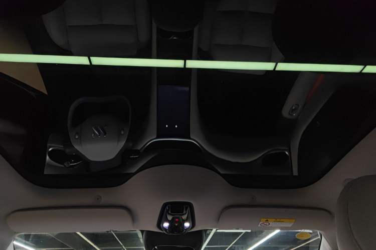 Used IM L6 2024 Max Standard Edition Headliner