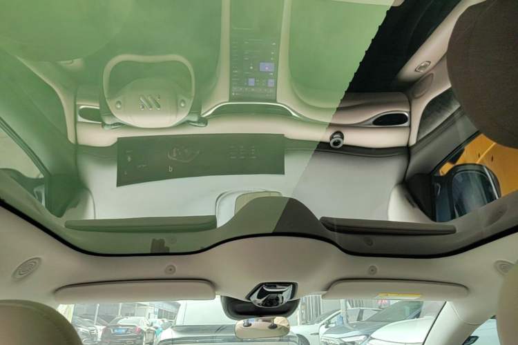 Used IM L6 2024 Max Standard Edition Headliner